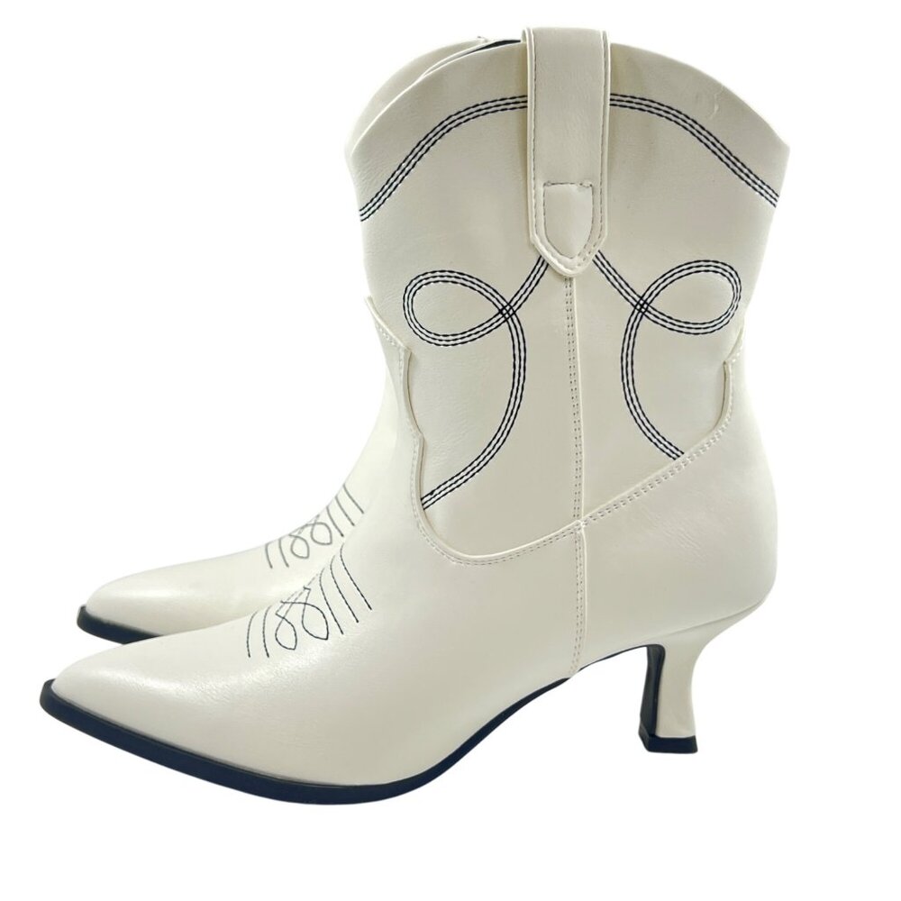 Universal Thread White Western-Ankle Boots With Embroidered Kitten Heel Size 6